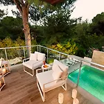 Club Prive By Rixos Отель