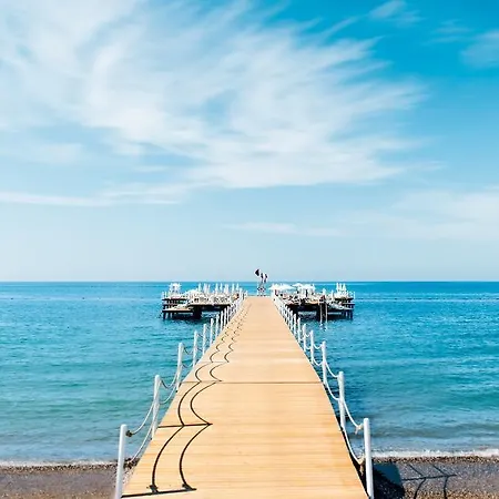 Hotel Club Prive By Rixos 5*