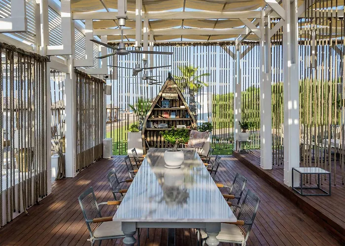 מלון Club Prive By Rixos 5*